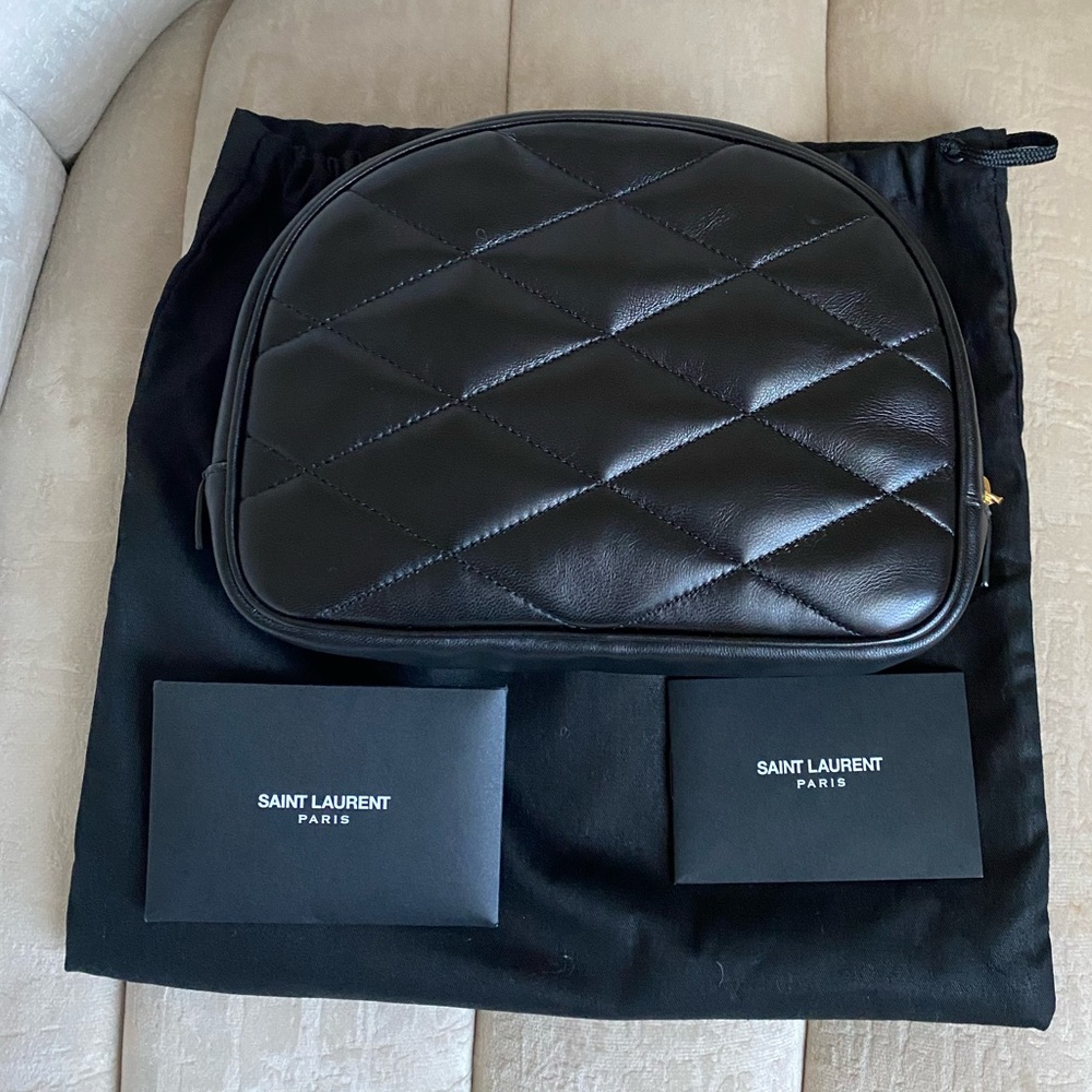 Saint Laurent Lolita cosmetic pouch in Black - Picture 8 of 10